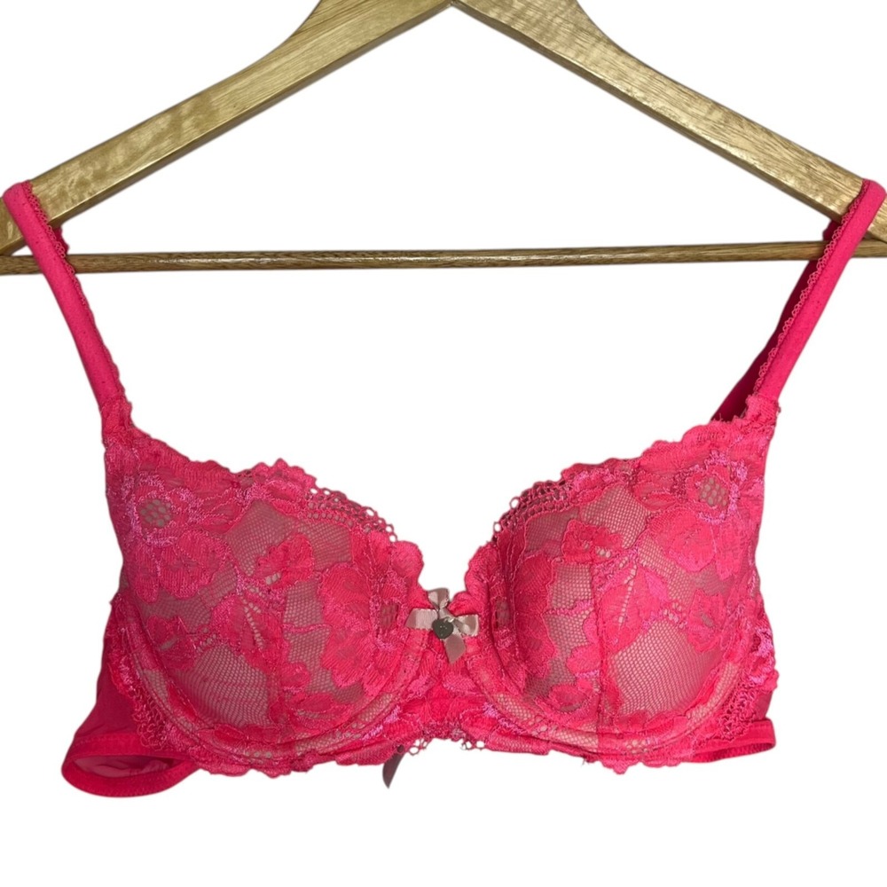 Victoria's Secret Body by Victoria Neon Pink Lace Lined Demi Bra 36B Heart Charm